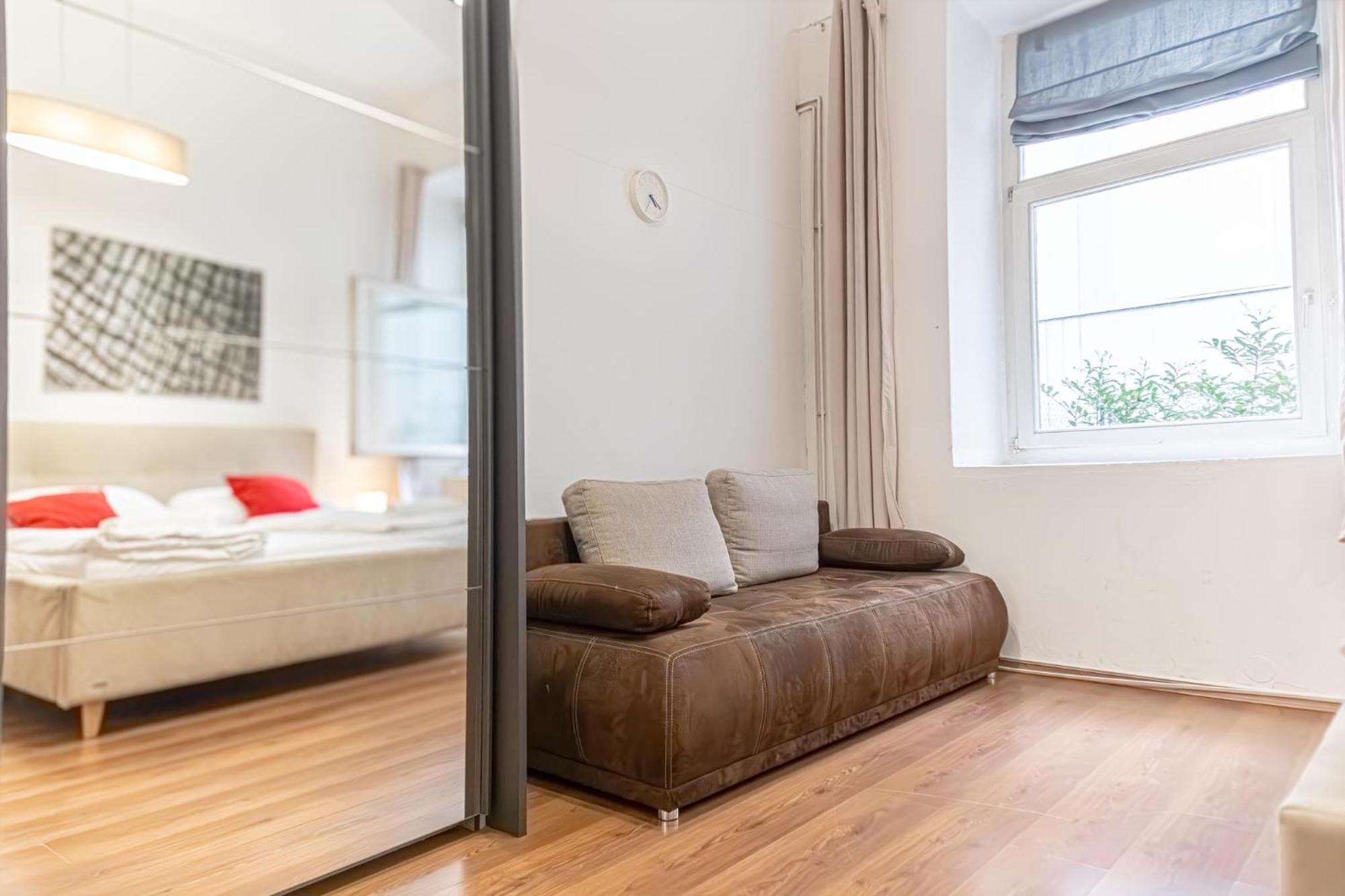 Modern 1Br Apart- Suitable For Longstays Wina Bagian luar foto