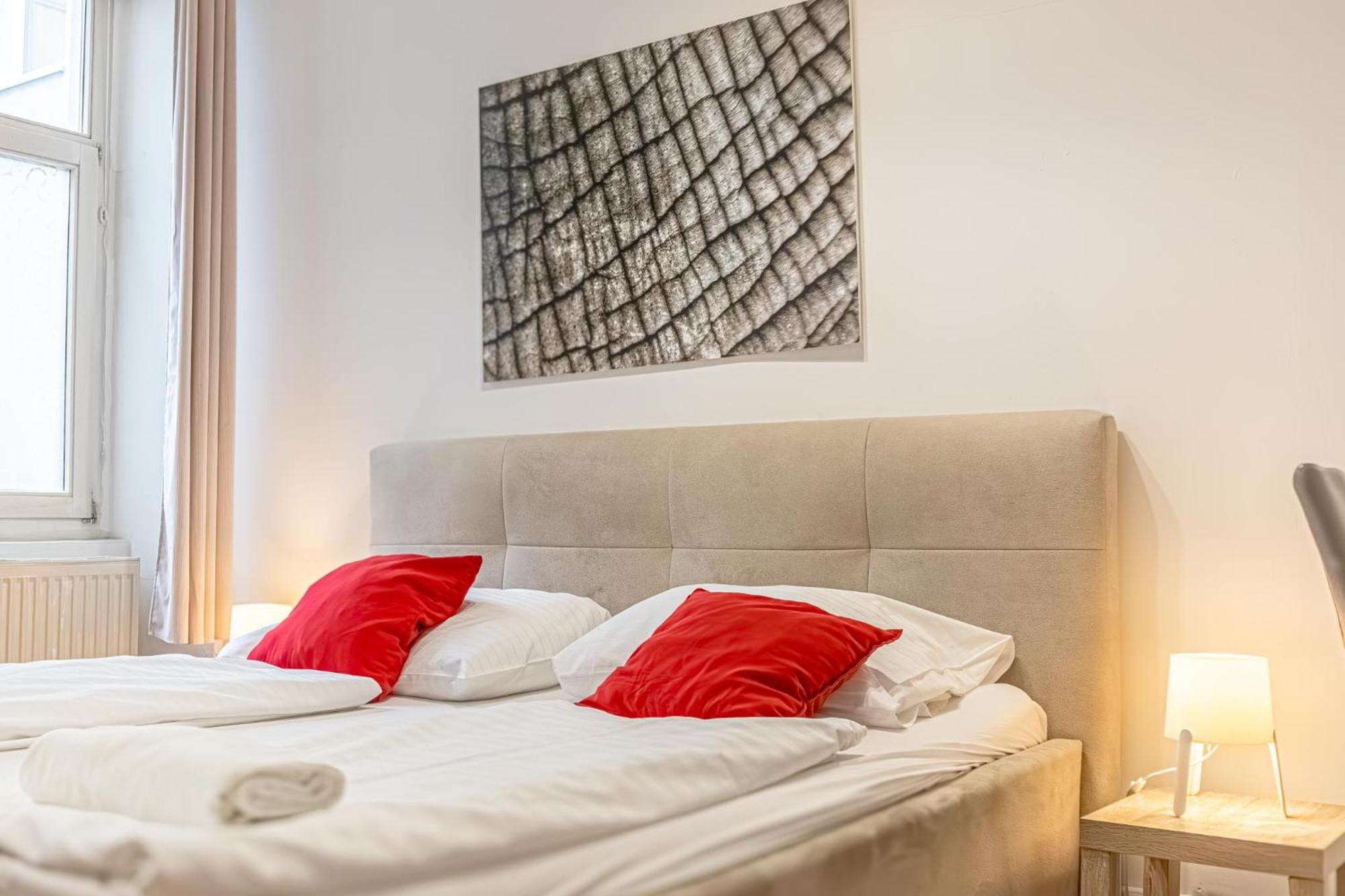 Modern 1Br Apart- Suitable For Longstays Wina Bagian luar foto
